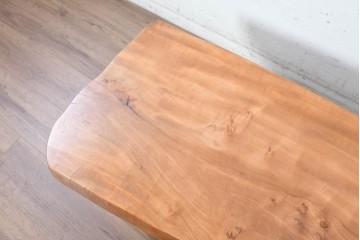 和製ヴィンテージ　秋田杉　自然味あふれる一枚板のローテーブル　(R-090457)