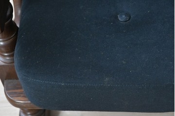 中古　横浜クラシック家具　ノックオンウッド(knockonwood)　Hand Made　コロニアルシリーズ　英国の伝統スタイルのウィングバックが魅力的なウィングチェア　(R-090458)