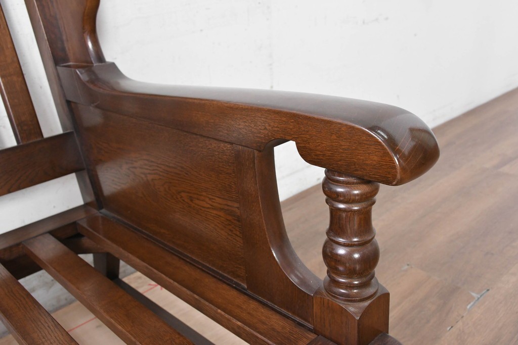 中古　横浜クラシック家具　ノックオンウッド(knockonwood)　Hand Made　コロニアルシリーズ　英国の伝統スタイルのウィングバックが魅力的なウィングチェア　(R-090458)