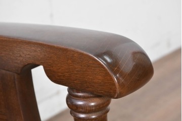 中古　横浜クラシック家具　ノックオンウッド(knockonwood)　Hand Made　コロニアルシリーズ　英国の伝統スタイルのウィングバックが魅力的なウィングチェア　(R-090458)