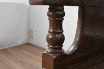 中古　横浜クラシック家具　ノックオンウッド(knockonwood)　Hand Made　コロニアルシリーズ　英国の伝統スタイルのウィングバックが魅力的なウィングチェア　(R-090458)
