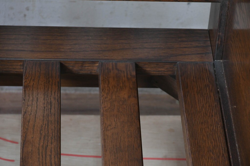 中古　横浜クラシック家具　ノックオンウッド(knockonwood)　Hand Made　コロニアルシリーズ　英国の伝統スタイルのウィングバックが魅力的なウィングチェア　(R-090458)