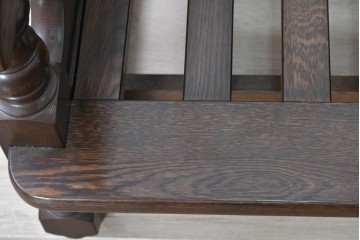 中古　横浜クラシック家具　ノックオンウッド(knockonwood)　Hand Made　コロニアルシリーズ　英国の伝統スタイルのウィングバックが魅力的なウィングチェア　(R-090458)