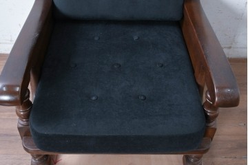中古　横浜クラシック家具　ノックオンウッド(knockonwood)　Hand Made　コロニアルシリーズ　英国の伝統スタイルのウィングバックが魅力的なウィングチェア　(R-090459)