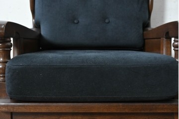 中古　横浜クラシック家具　ノックオンウッド(knockonwood)　Hand Made　コロニアルシリーズ　英国の伝統スタイルのウィングバックが魅力的なウィングチェア　(R-090459)