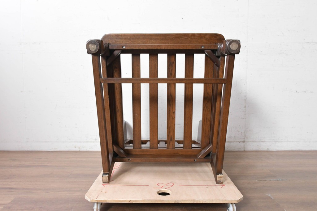 中古　横浜クラシック家具　ノックオンウッド(knockonwood)　Hand Made　コロニアルシリーズ　英国の伝統スタイルのウィングバックが魅力的なウィングチェア　(R-090459)