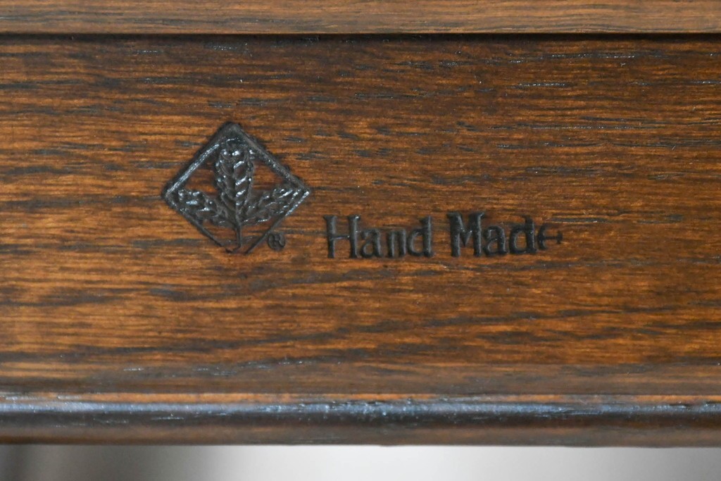 中古　横浜クラシック家具　ノックオンウッド(knockonwood)　Hand Made　コロニアルシリーズ　英国の伝統スタイルのウィングバックが魅力的なウィングチェア　(R-090459)