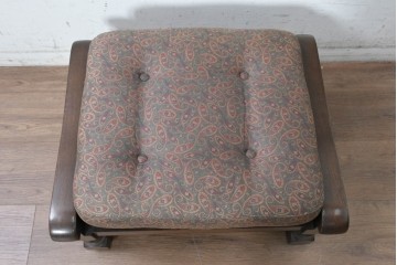 中古　美品　横浜クラシック家具　ノックオンウッド(knockonwood)　Hand Made　コロニアルシリーズ　ペイズリー柄クッションが上品なスツール　(R-090462)