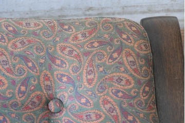 中古　美品　横浜クラシック家具　ノックオンウッド(knockonwood)　Hand Made　コロニアルシリーズ　ペイズリー柄クッションが上品なスツール　(R-090462)