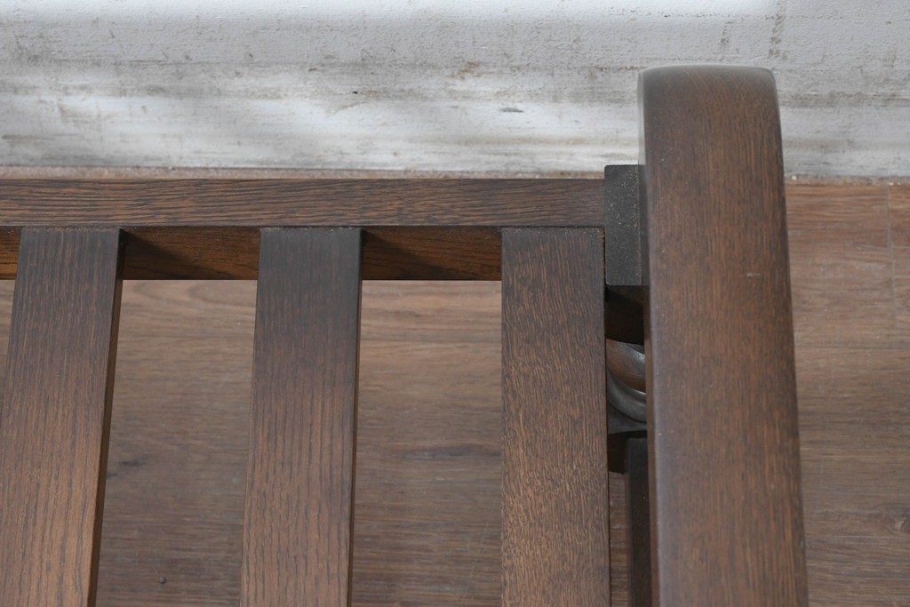 中古　美品　横浜クラシック家具　ノックオンウッド(knockonwood)　Hand Made　コロニアルシリーズ　ペイズリー柄クッションが上品なスツール　(R-090462)