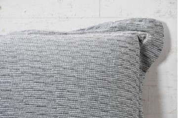 中古　美品　LigneRoset(リーン・ロゼ)　ROSETCalin(ロゼカラン)　リクライニング機能付き　ゆったりと身を預けたくなる1人掛けソファとオットマンのセット　定価約38万円　(R-090463)