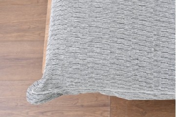 中古　美品　LigneRoset(リーン・ロゼ)　ROSETCalin(ロゼカラン)　リクライニング機能付き　ゆったりと身を預けたくなる1人掛けソファとオットマンのセット　定価約38万円　(R-090463)