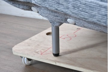 中古　美品　LigneRoset(リーン・ロゼ)　ROSETCalin(ロゼカラン)　リクライニング機能付き　ゆったりと身を預けたくなる1人掛けソファとオットマンのセット　定価約38万円　(R-090463)