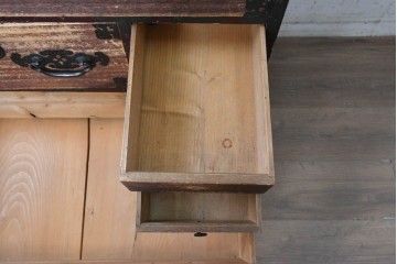 和製アンティーク　明治期から大正期　巾着金具　時代の趣漂う松本衣装箪笥　(R-090464)