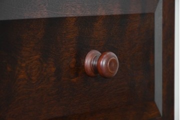 中古　松本民芸家具　直線的な意匠と美しい杢目が魅力のD型和タンス　(R-090467)