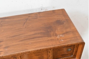 和製ヴィンテージ　昭和中期　栃(トチ)の木　縮杢が際立つ茶箪笥　(R-090471)