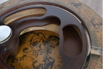 イタリアヴィンテージ　1970年頃　古地図が描かれたクラシカルな地球儀型ドリンクキャビネット　(R-090478)
