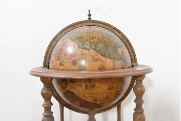 イタリアヴィンテージ　1970年頃　古地図が描かれたクラシカルな地球儀型ドリンクキャビネット　(R-090478)