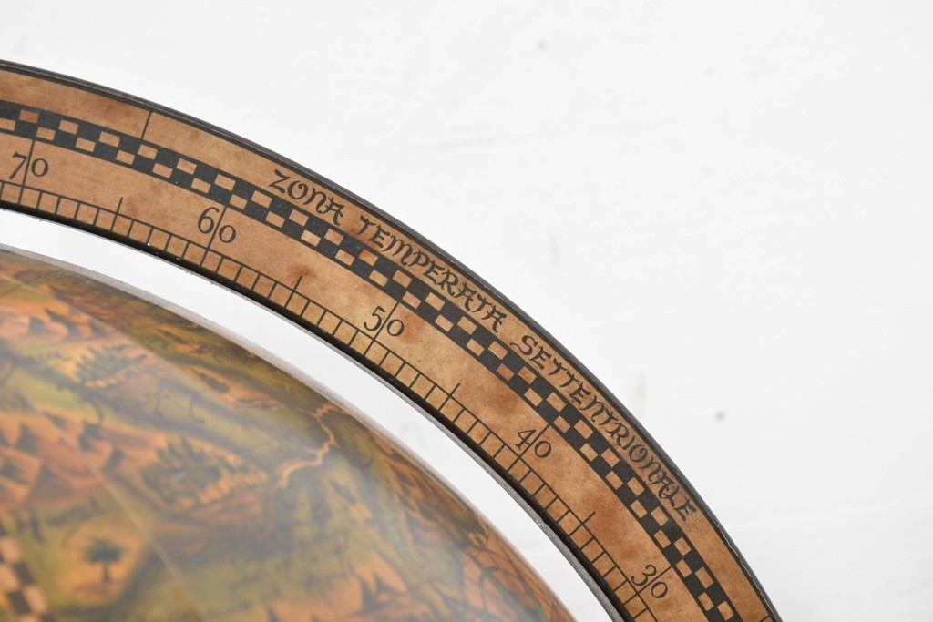 イタリアヴィンテージ　1970年頃　古地図が描かれたクラシカルな地球儀型ドリンクキャビネット　(R-090478)