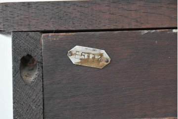 イギリスアンティーク　1920年頃　オーク材　英国伝統の意匠を凝縮した小ぶりなコートカップボード　(R-090479)