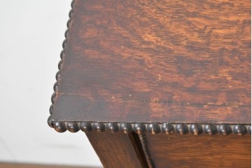 イギリスアンティーク　1930年頃　オーク材　玉状のモールディングが印象的な4段チェスト　(R-090450)