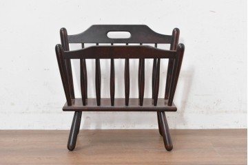 中古　希少な廃番品　松本民芸家具　すらりとした縦桟が美しいA型マガジンラック　(R-090493)