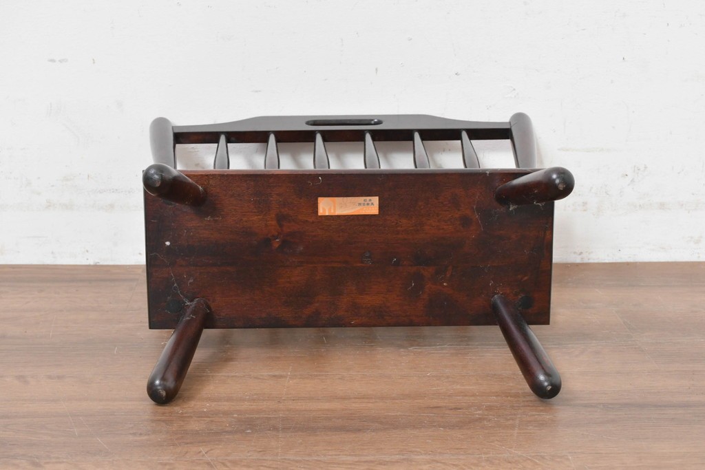 中古　希少な廃番品　松本民芸家具　すらりとした縦桟が美しいA型マガジンラック　(R-090493)