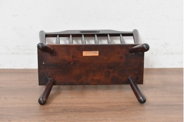 中古　希少な廃番品　松本民芸家具　すらりとした縦桟が美しいA型マガジンラック　(R-090493)