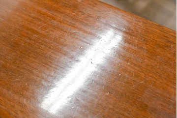 和製ヴィンテージ　昭和後期　希少品!　maruni(マルニ木工)　オールドマルニ(孔雀マーク)　細身の脚と丸みのある天板が軽やかなローテーブル　(R-090496)