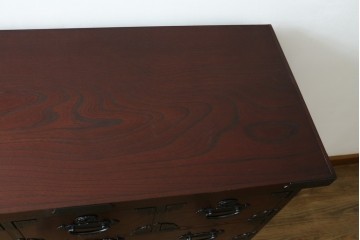 中古　美品　筑後民芸　美しい木目と装飾金具を楽しめる車箪笥　(R-090510)