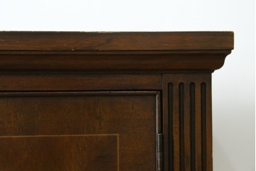 中古　希少モデル!!　DREXEL HERITAGE(ドレクセルヘリテイジ)　シノワズリ様式　優美な花絵と脚部の透かし飾りが目を惹くサイドボード (R-090511)