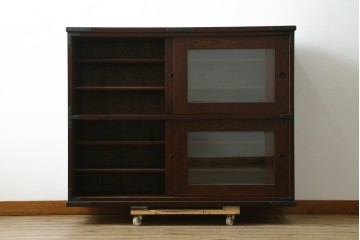 中古　駿河民芸　水屋箪笥上段　ガラス引き戸で収納物を見渡しやすいキャビネット　(R-090518)