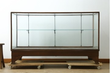 イギリスアンティーク　1930年頃　ガラス越しのディスプレイを楽しめるカウンターガラスケース　(R-090521)