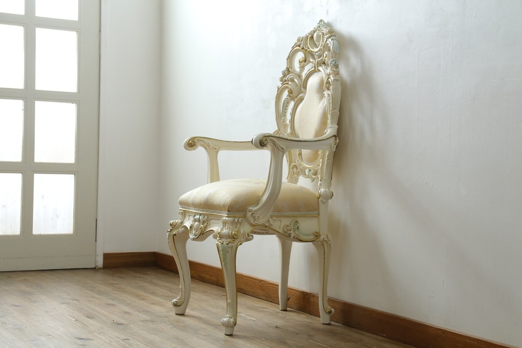 中古　美品　SILIK(シリック)　ロココ調の意匠が華やかなアームチェア　定価約45万円　(R-090524)