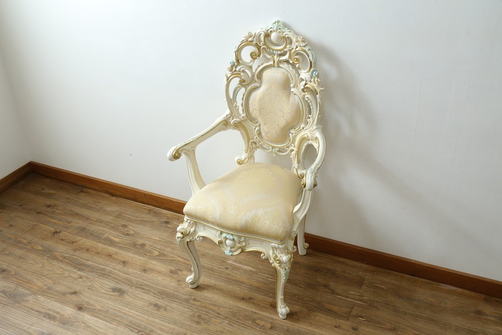 中古　美品　SILIK(シリック)　ロココ調の意匠が華やかなアームチェア　定価約45万円　(R-090524)