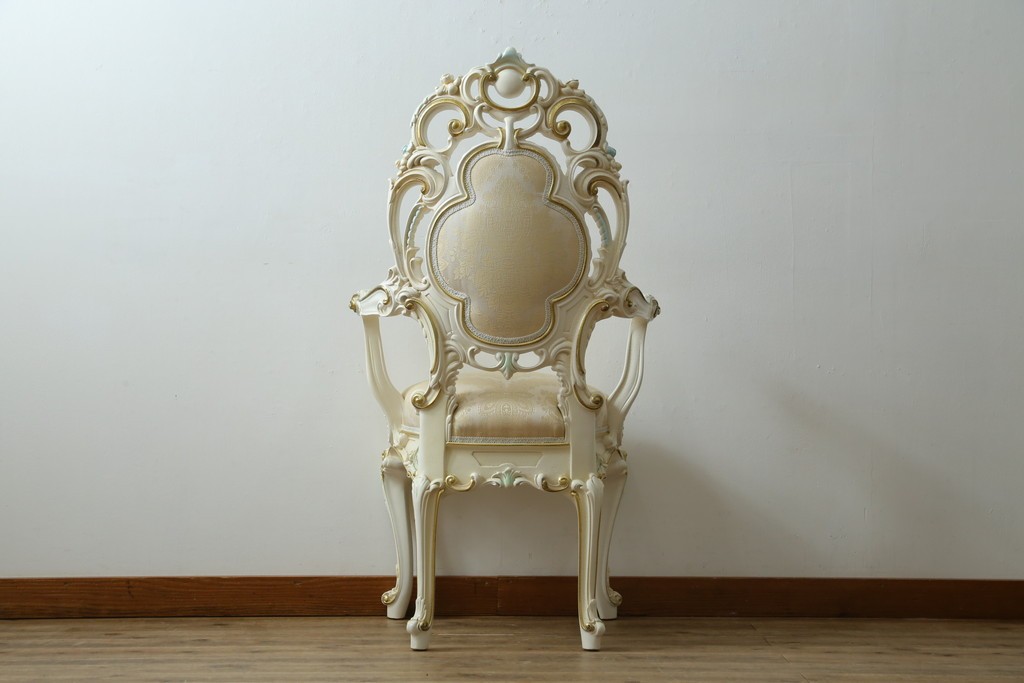 中古　美品　SILIK(シリック)　ロココ調の意匠が華やかなアームチェア　定価約45万円　(R-090524)