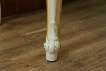 中古　SILIK(シリック)　繊細な装飾が気品あふれるロココ調チェア　定価約41万円　(R-090525)