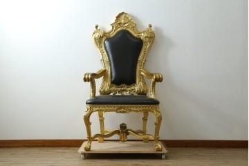 中古　本革(レザー)　横浜家具取り扱い　Camerin(カメリン)　Baroque(バロック)シリーズ　1011　重厚感漂う大型ハイバックアームチェア　定価約75万円　(R-090526)