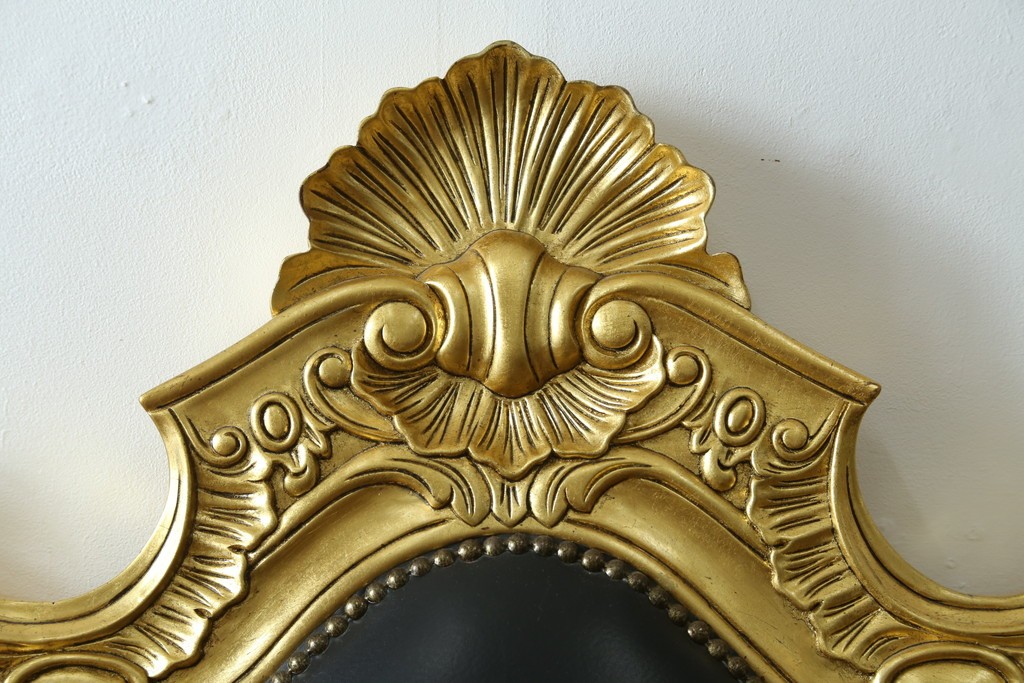 中古　本革(レザー)　横浜家具取り扱い　Camerin(カメリン)　Baroque(バロック)シリーズ　1011　重厚感漂う大型ハイバックアームチェア　定価約75万円　(R-090526)