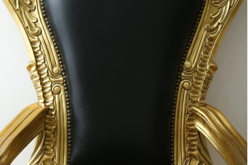 中古　本革(レザー)　横浜家具取り扱い　Camerin(カメリン)　Baroque(バロック)シリーズ　1011　重厚感漂う大型ハイバックアームチェア　定価約75万円　(R-090526)