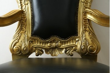 中古　本革(レザー)　横浜家具取り扱い　Camerin(カメリン)　Baroque(バロック)シリーズ　1011　重厚感漂う大型ハイバックアームチェア　定価約75万円　(R-090526)