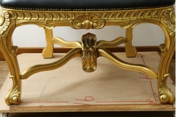 中古　本革(レザー)　横浜家具取り扱い　Camerin(カメリン)　Baroque(バロック)シリーズ　1011　重厚感漂う大型ハイバックアームチェア　定価約75万円　(R-090526)