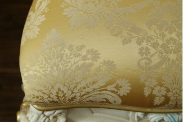 中古　美品　イタリア高級家具　SILIK(シリック)　気品あふれるロココ調のチェア4脚セット　定価(4脚合計)約164万円　(R-090527)