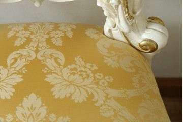 中古　美品　イタリア高級家具　SILIK(シリック)　気品あふれるロココ調のチェア4脚セット　定価(4脚合計)約164万円　(R-090527)