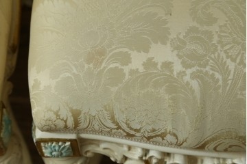 中古　SILIK(シリック)　イタリア高級家具　華やかなロココ調のチェア4脚セット　(R-090528)