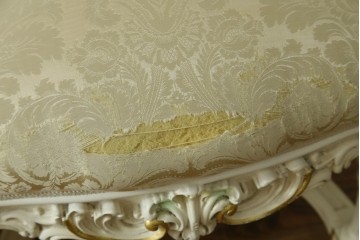 中古　SILIK(シリック)　イタリア高級家具　華やかなロココ調のチェア4脚セット　(R-090528)