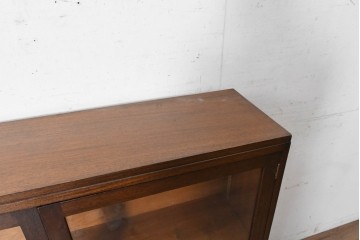 イギリスヴィンテージ　1960年頃　本箱におすすめ!　シンプルデザインのガラスキャビネット　(R-090529)