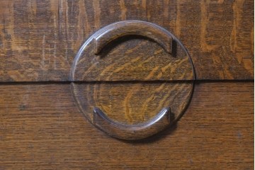 イギリスアンティーク　1930年頃　オーク材　アールデコ　円形ハンドルが印象的なライティングビューロー　(R-090540)