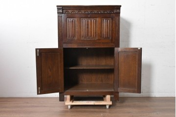イギリスヴィンテージ　1950年頃　オーク材　クラシカルなカクテルキャビネット　(R-090542)