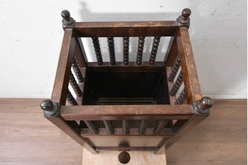 中古　松本民芸家具　クラシカルなろくろ飾りが印象的な傘立て　(R-090545)